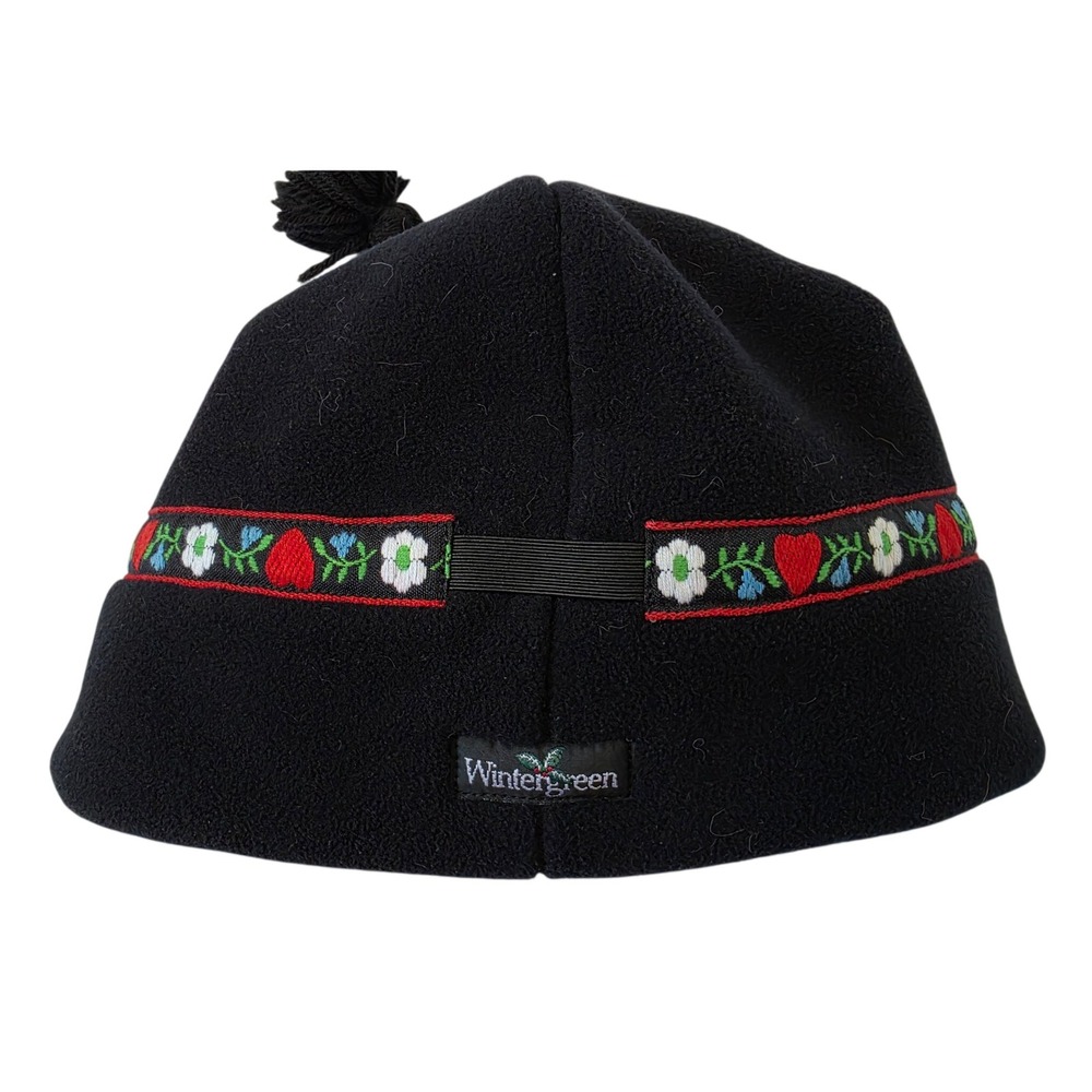 Wintergreen Northern Wear Polartec Fleece Hat Black Floral Heart Trim Tassel L